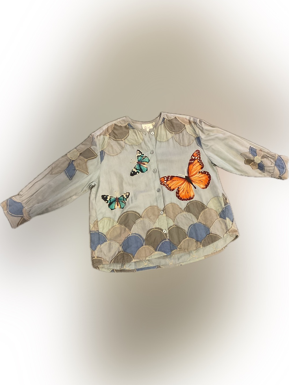 Butterfly Patchwork Long-Sleeve Top - Light greenish blue.